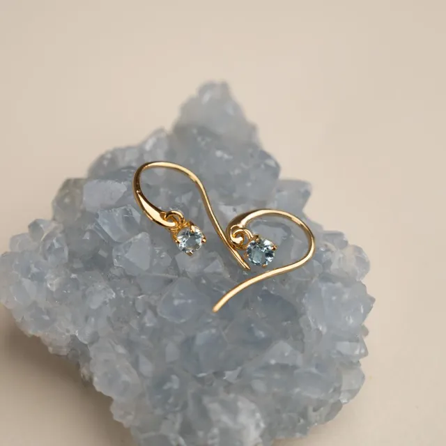 Sisi Copenhagen Gemma Blue Topaz Golden Hook øreringe forgyldt