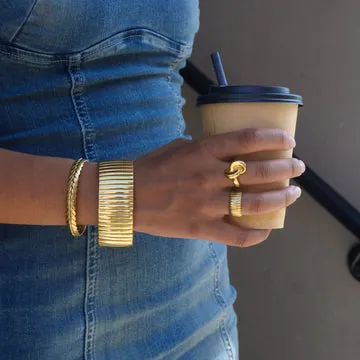 TIMI OF SWEDEN Pella Knot ring stål forgyldt str 18