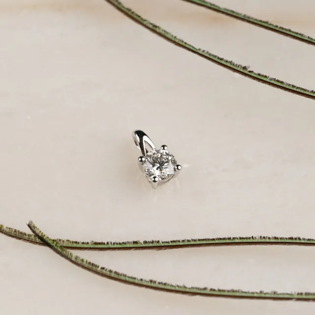 Sisi Copenhagen Prong Solitaire diamantvedhæng 0,75 ct hvidguld
