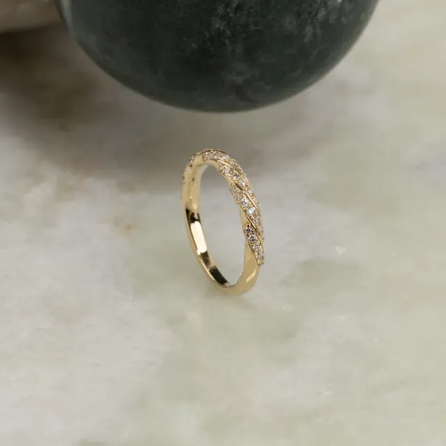 Sisi Copenhagen Twisted Alliance 0,4 ct ring guld 14 kt