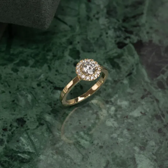 Sisi Copenhagen Diamond Halo ring guld 0,7 ct