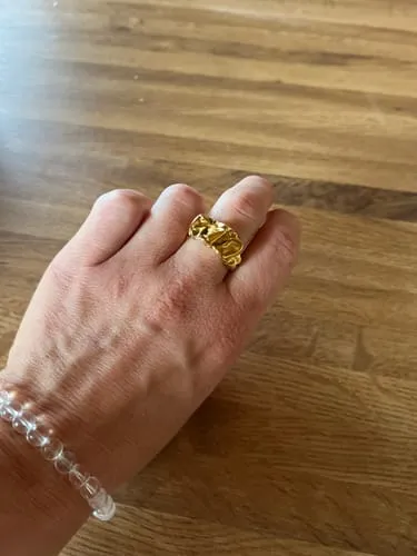 TIMI OF SWEDEN Siri chunky ring rustfrit stål guld
