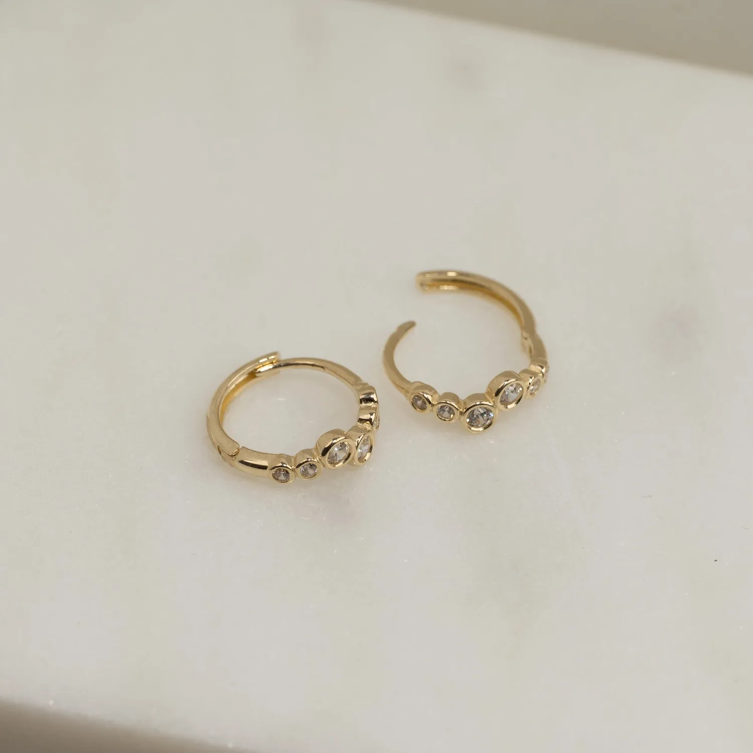 Sisi Copenhagen Mille Crystal creoler guld 13 mm