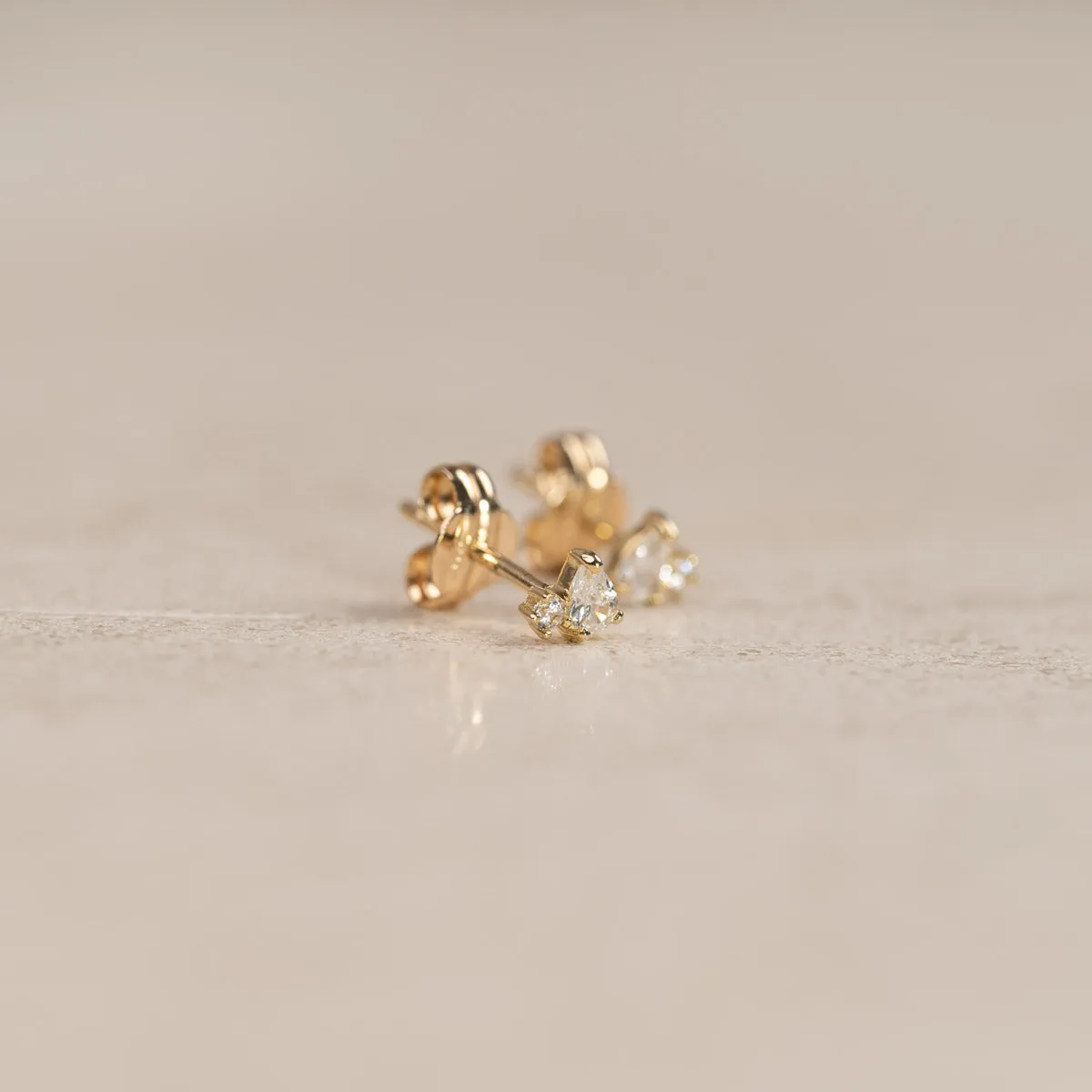 Sisi Copenhagen Ciela ørestikker guld 9 kt zirkonia
