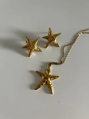 TIMI OF SWEDEN Malin Starfish ørestikker guld rustfrit stål