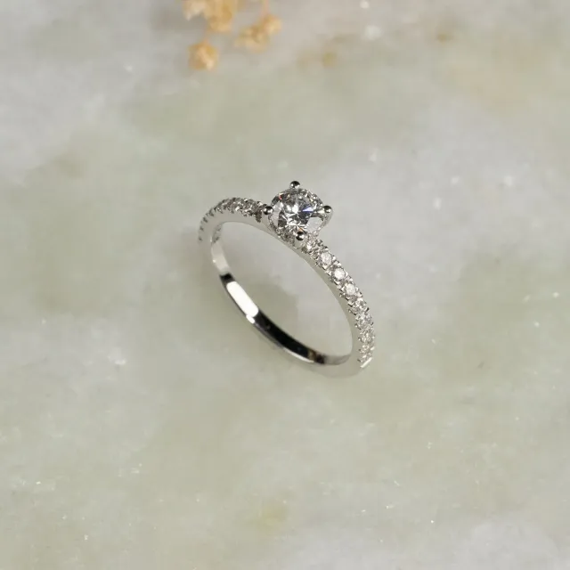Sisi Copenhagen Hidden-Halo ring hvidguld 1,0 ct lab-diamant