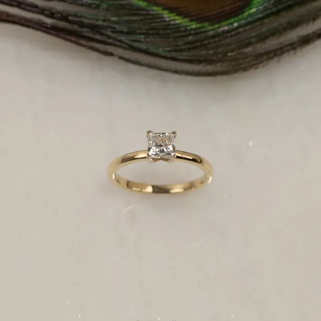Sisi Copenhagen Solitaire Princess-Cut Lab-Diamond ring 0,75ct str 54 guld