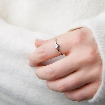 TIMI OF SWEDEN Lovelia krystal ring stål str. 17,5