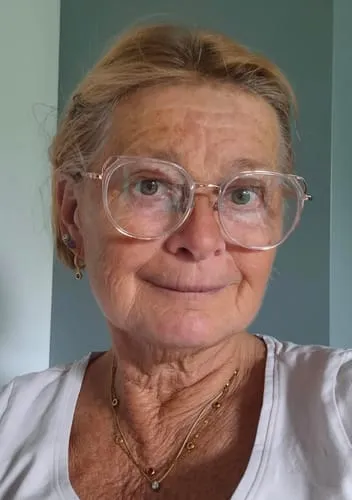 TIMI OF SWEDEN Dina lilla krystal øreringe sølv par