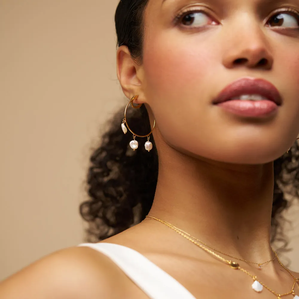 Orelia Fine Pearl Shaker Hoop øreringe guld