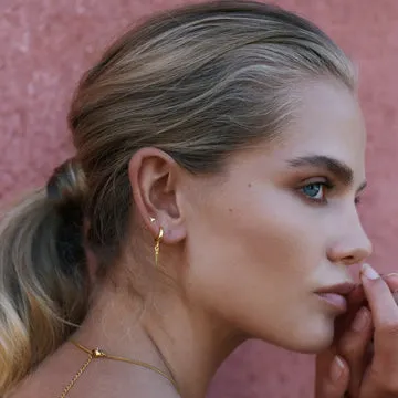 TIMI OF SWEDEN Nyah Spike Hoop øreringe guld vedhæng