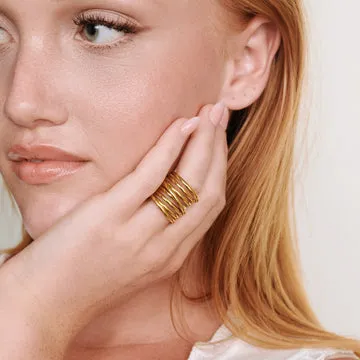 TIMI OF SWEDEN Kylie ring flerlaget rustfrit stål