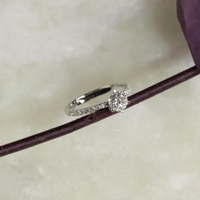 Sisi Copenhagen Classic Alliance diamantring 0,9 ct hvidguld