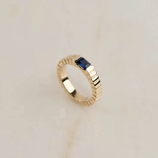 Sisi Copenhagen Chunky Emerald-Cut ring blå safir 0,6 ct