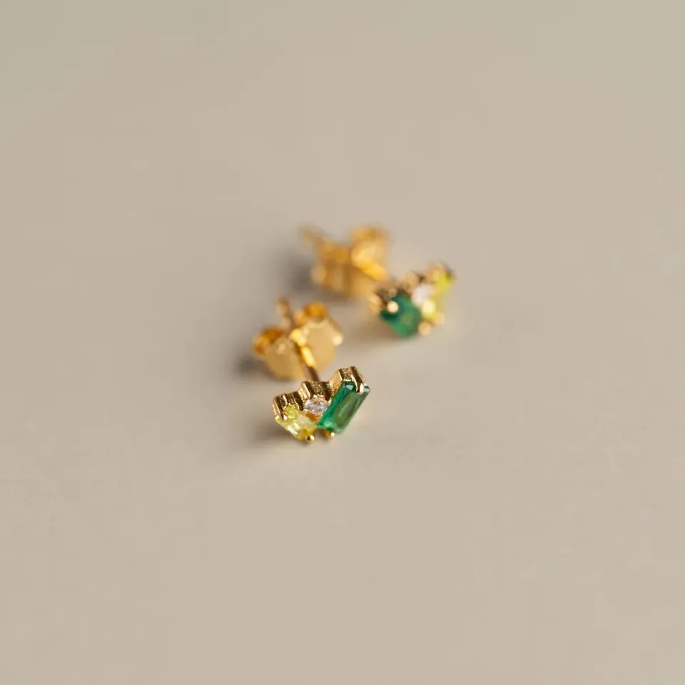 Sisi Copenhagen Esmeralda Green Golden Stud øreringe par grøn zirkon