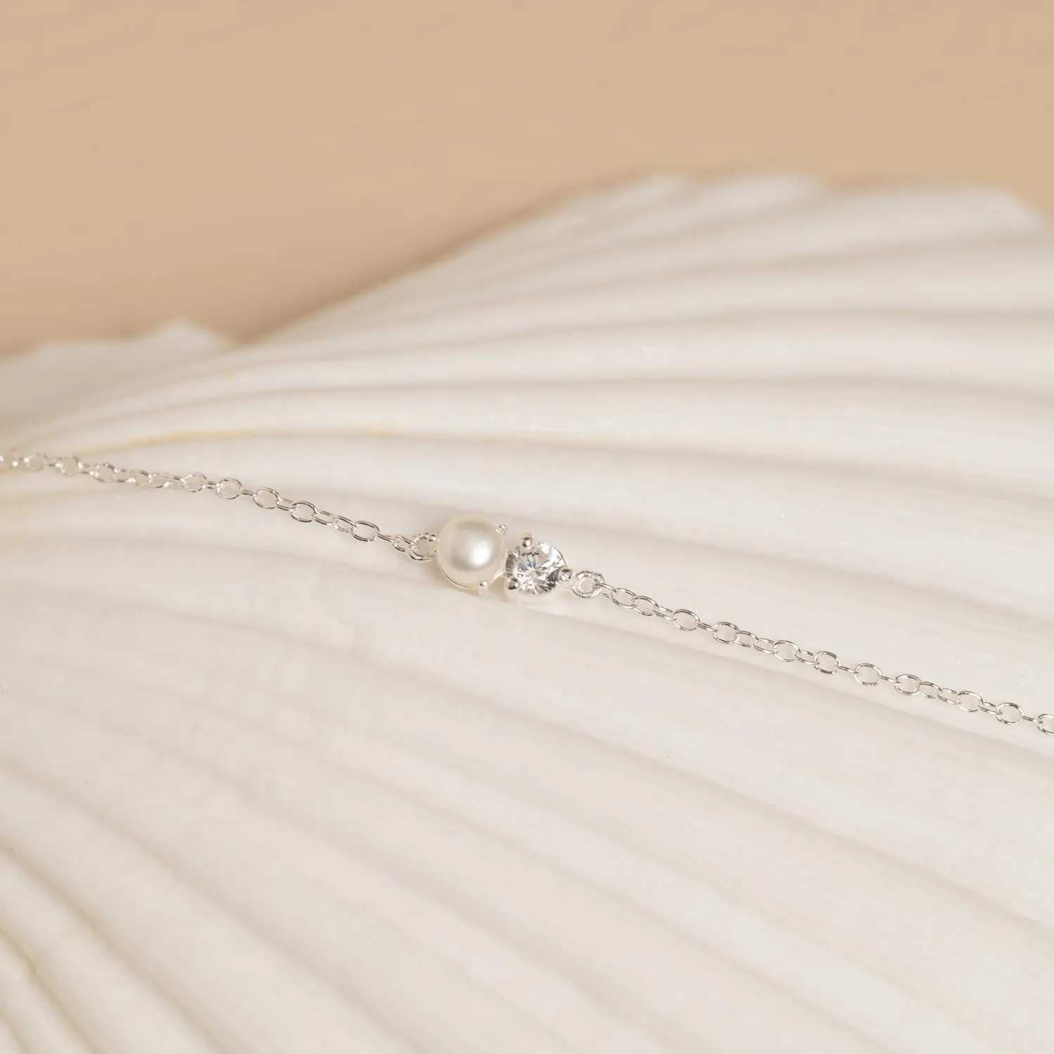 Sisi Copenhagen Hannah Pearl armbånd 16+4 cm sølv