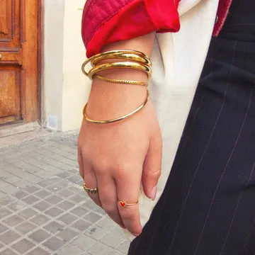 TIMI OF SWEDEN Maeve Statement bangle vandfast guld
