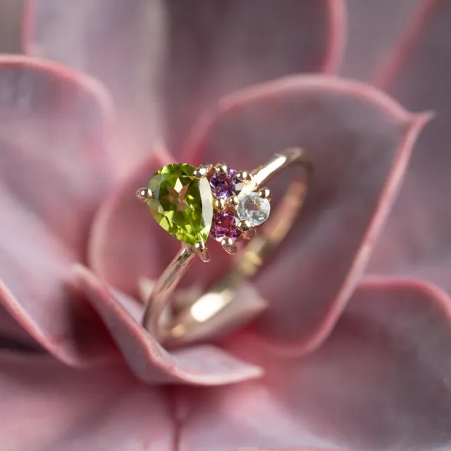 Sisi Copenhagen Gyrith Gem Cluster ring guld 9 kt