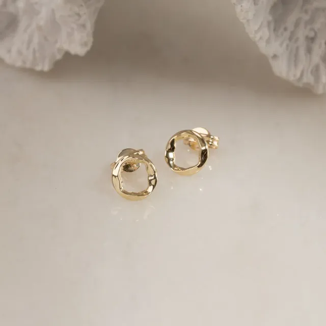 Sisi Copenhagen Vilma ørestikker massivt 9 kt guld 8 mm