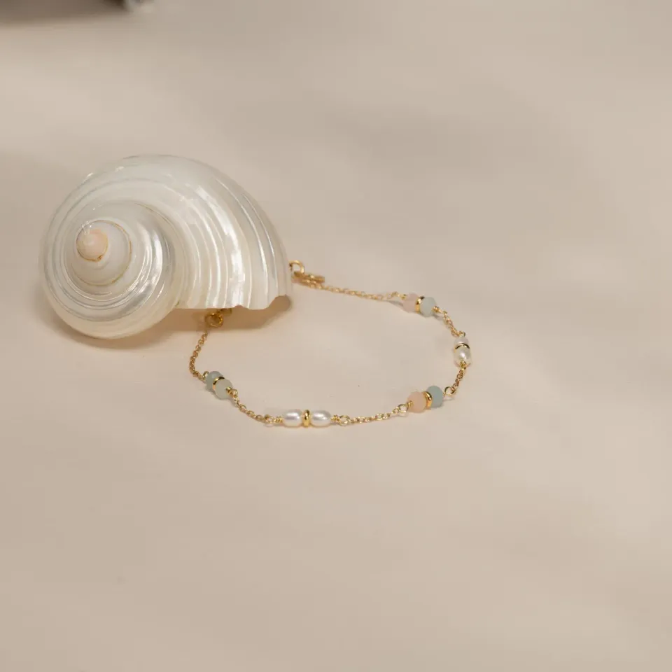 Sisi Copenhagen Adira Morganite Pearl armbånd forgyldt perle