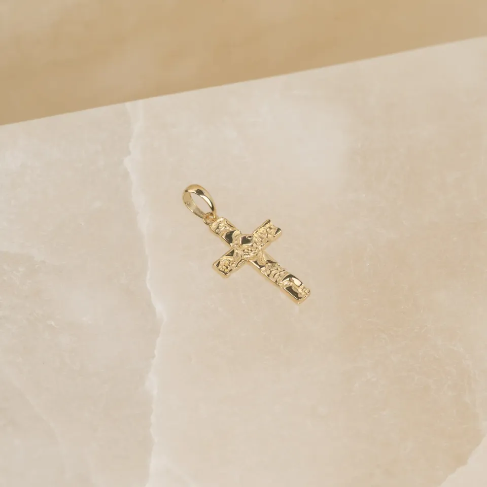 Sisi Copenhagen Celeste korsvedhæng 9kt guld 10x16mm