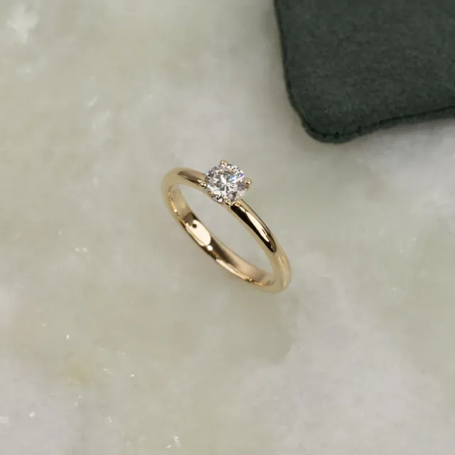 Sisi Copenhagen Simple Solitaire diamantring 0,5 ct guld 14 kt