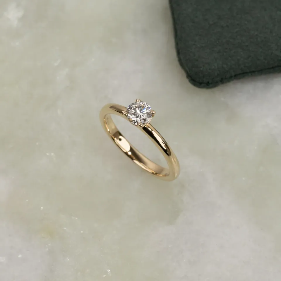 Sisi Copenhagen Simple Solitaire diamantring 0,5 ct guld 14 kt