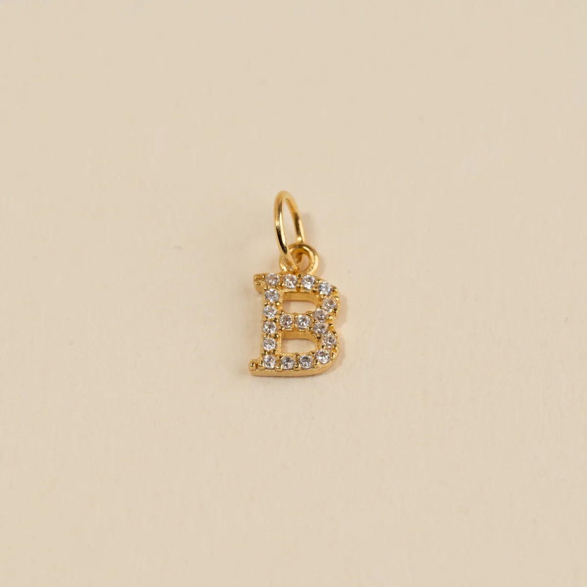 Sisi Copenhagen Letter Crystal bogstavvedhæng forgyldt A-Z