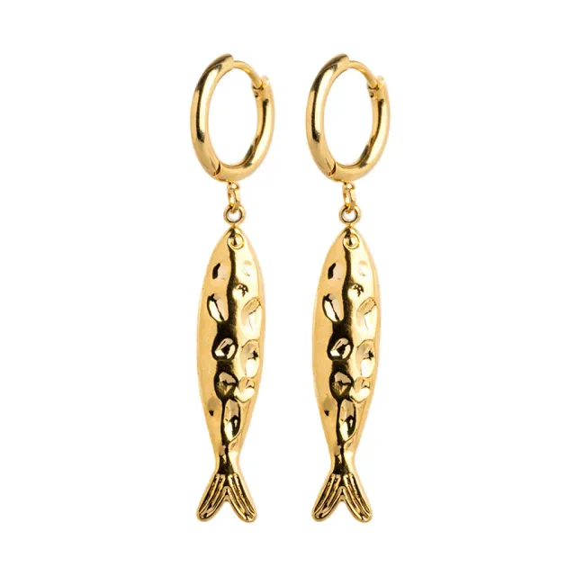 TIMI OF SWEDEN Fenja Fish Hoop u00f8reringe guld vandtu00e6tte