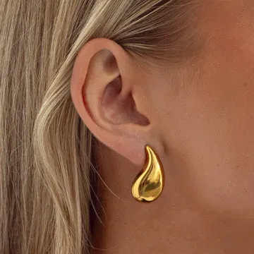 TIMI OF SWEDEN Delphine drop øreringe rustfrit stål guld