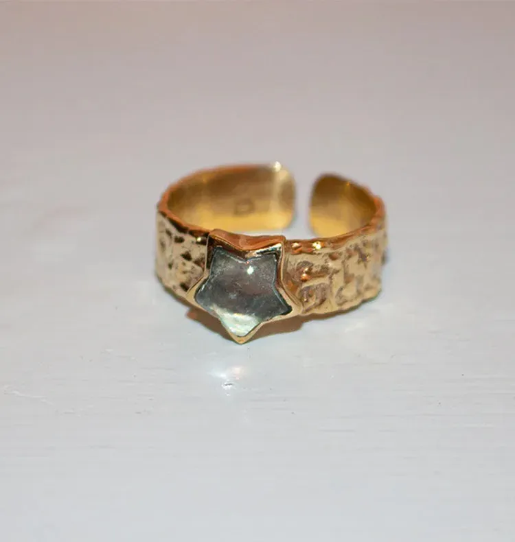 Wos Bedazzled Mini Ursa ring guld blå topas