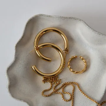 TIMI OF SWEDEN Bea ring croissant guld justerbar