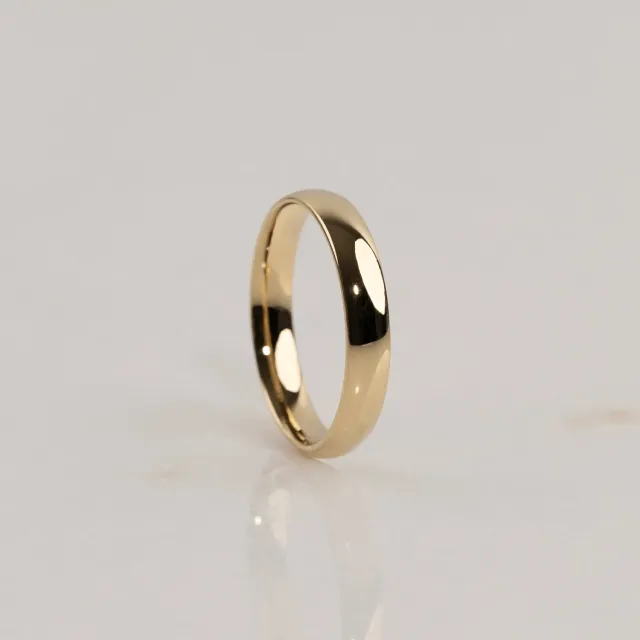 Sisi Oval Court vielsesring guld 2 mm
