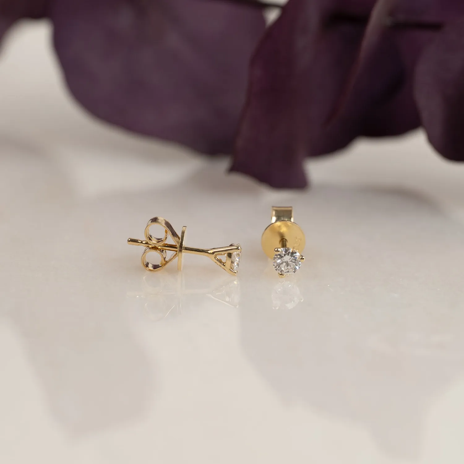 Sisi Copenhagen Simple Lab-Diamond ørestikker guld 0,33ct