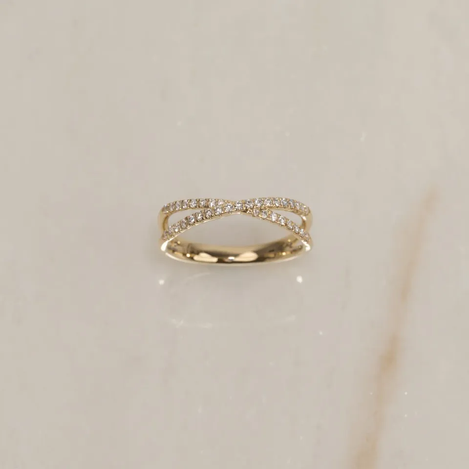 Sisi Copenhagen Cross Diamond Alliance ring guld 0,25 ct str 58