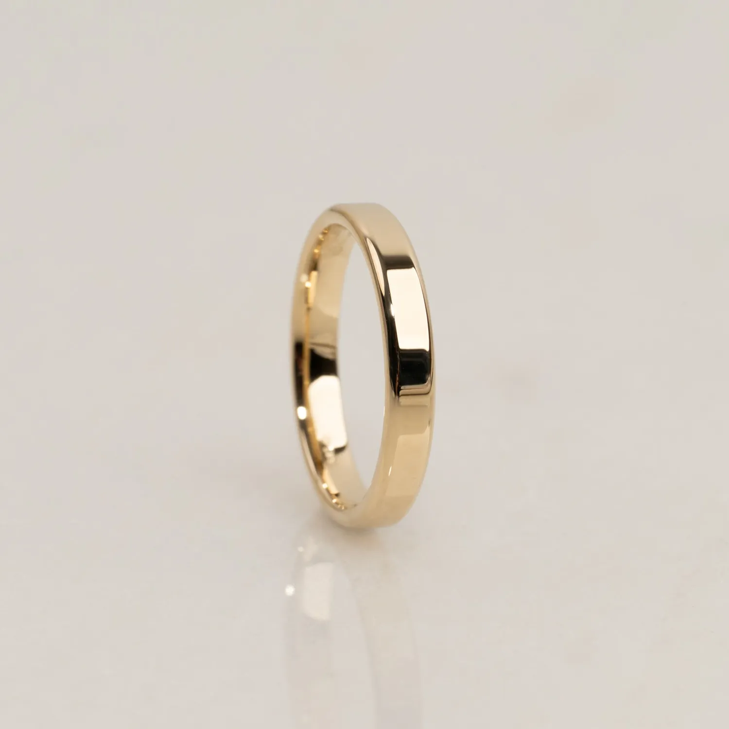 Sisi Copenhagen Soft Edge vielsesring guld 6 mm 14 kt