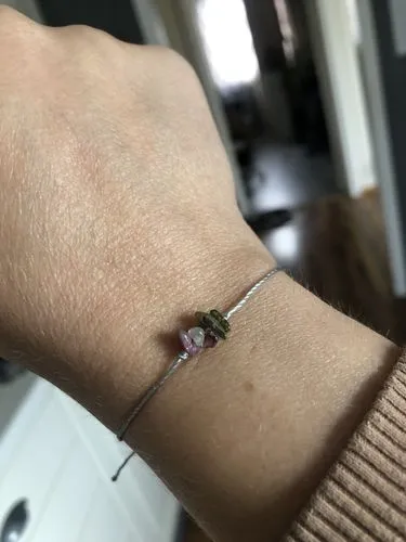 TIMI OF SWEDEN Tourmaline Chip armbånd turmalin