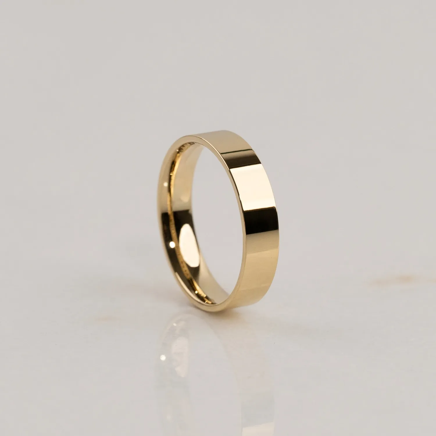 Sisi Copenhagen Simple Flat Comfort Wedding Band YG ring guld