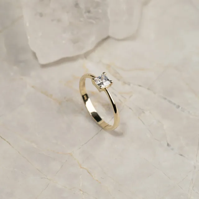 Sisi Copenhagen Tetra Crystal guldring 9 kt klar zirkon