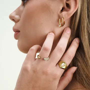 TIMI OF SWEDEN Malou stenring rustfrit stål 18k guld justerbar