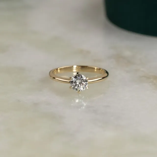 Sisi Copenhagen Classic Solitaire ring 0,75 ct 14 kt guld