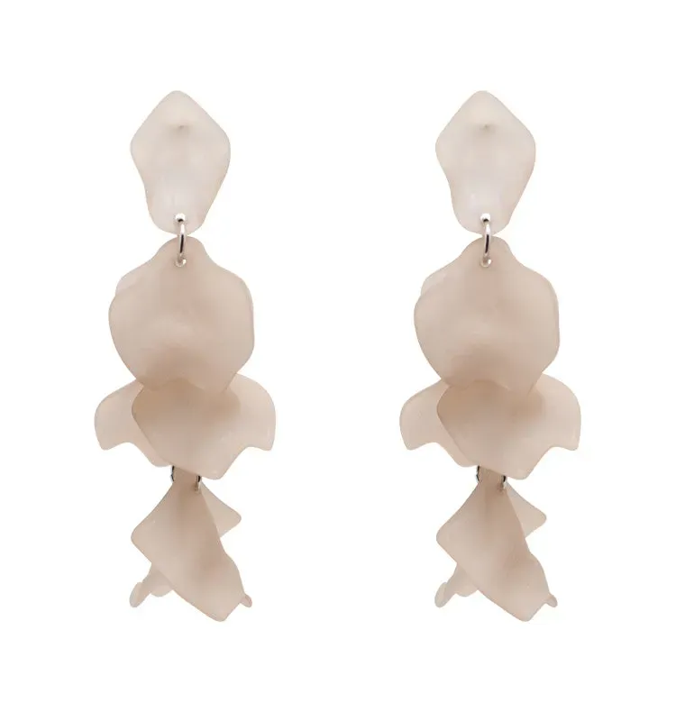 Wos Zena øreringe beige blomst 8,8 cm