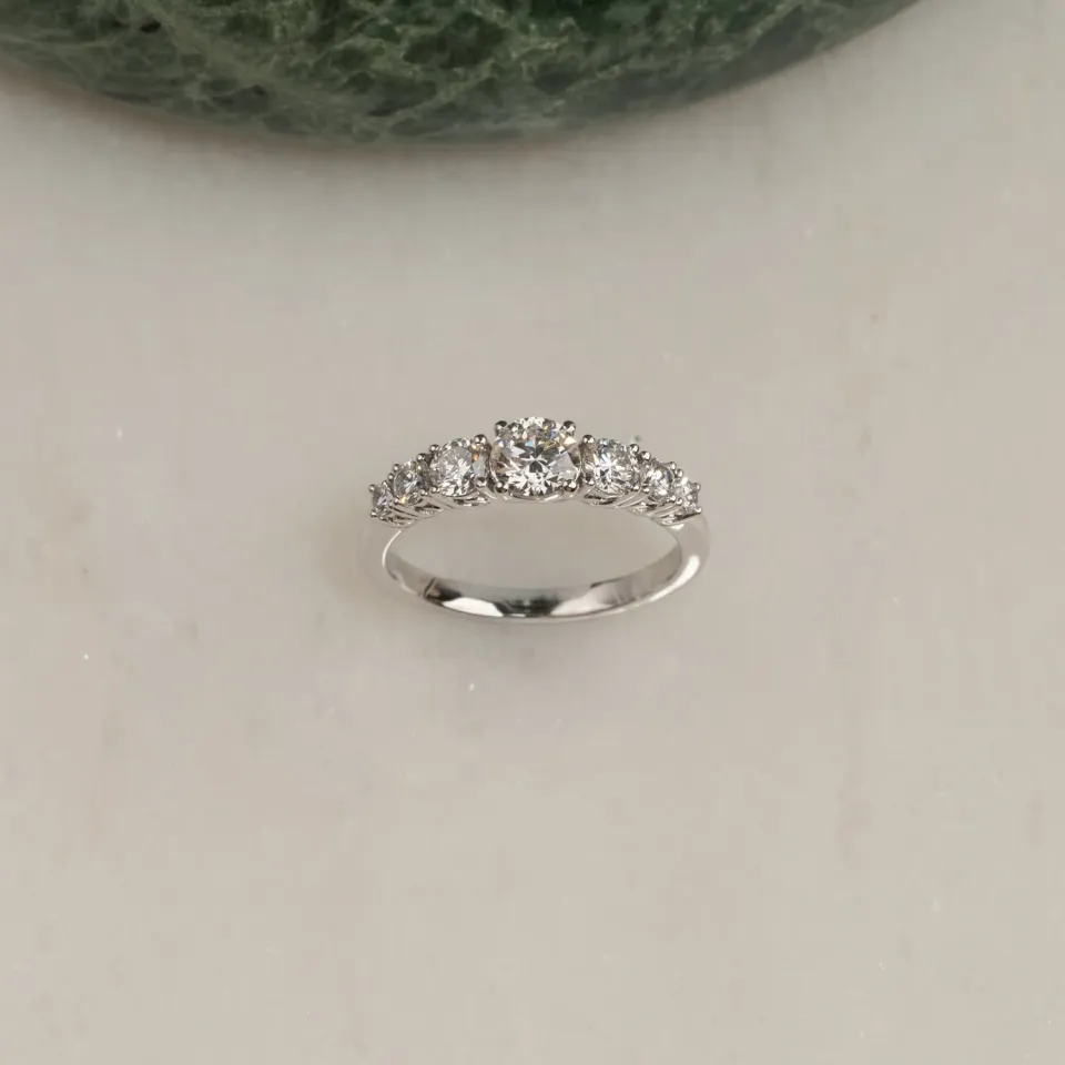 Sisi Copenhagen Seven-Stone Trellis ring hvidguld 1,0 ct