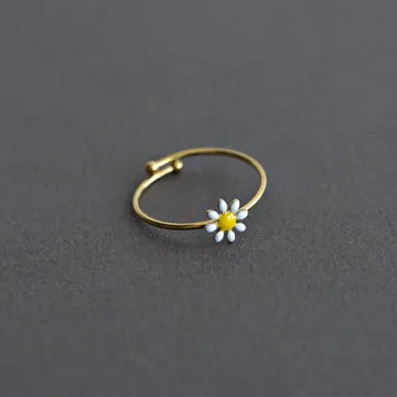 TIMI OF SWEDEN Doris Daisy ring rustfrit stål guld emalje
