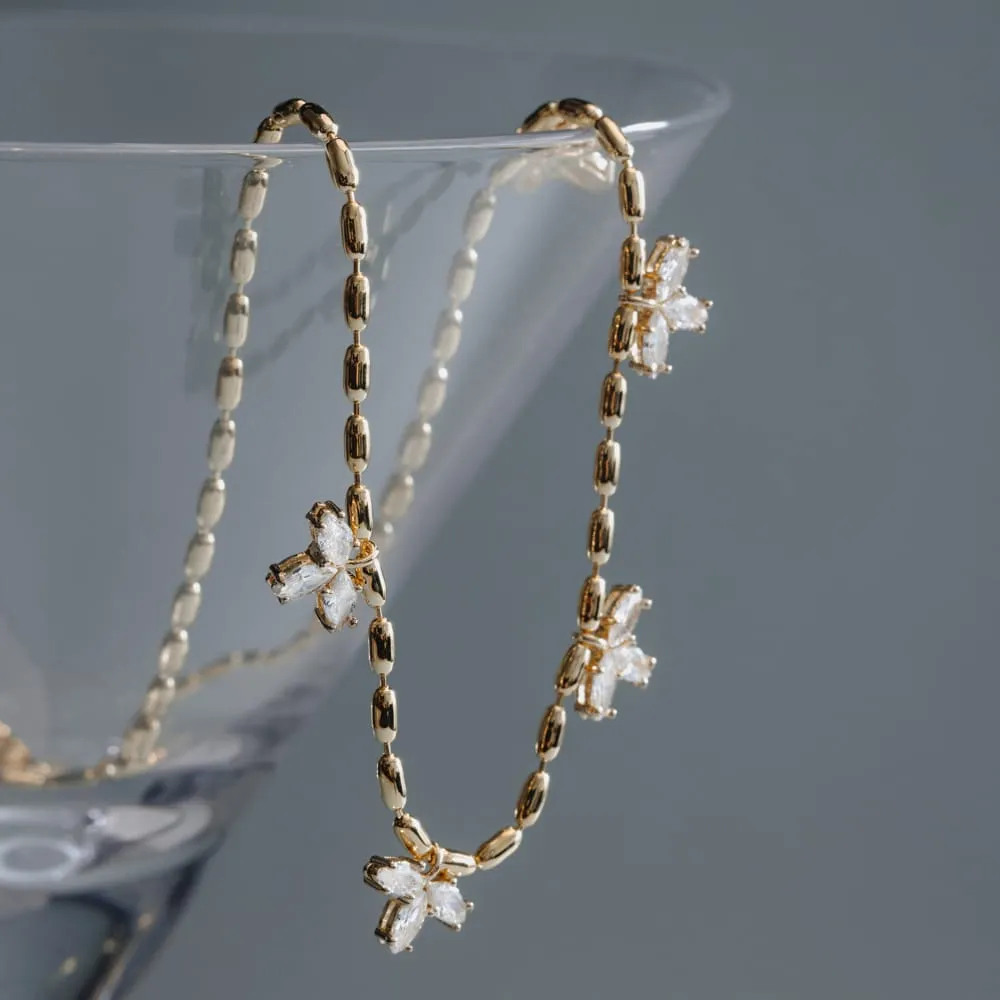 Orelia Multi Crystal Navette halskæde guld krystal
