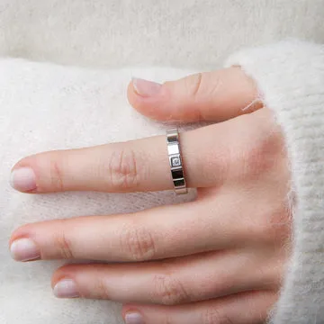 TIMI OF SWEDEN Emelyn krystal ring rustfrit stål vandtæt