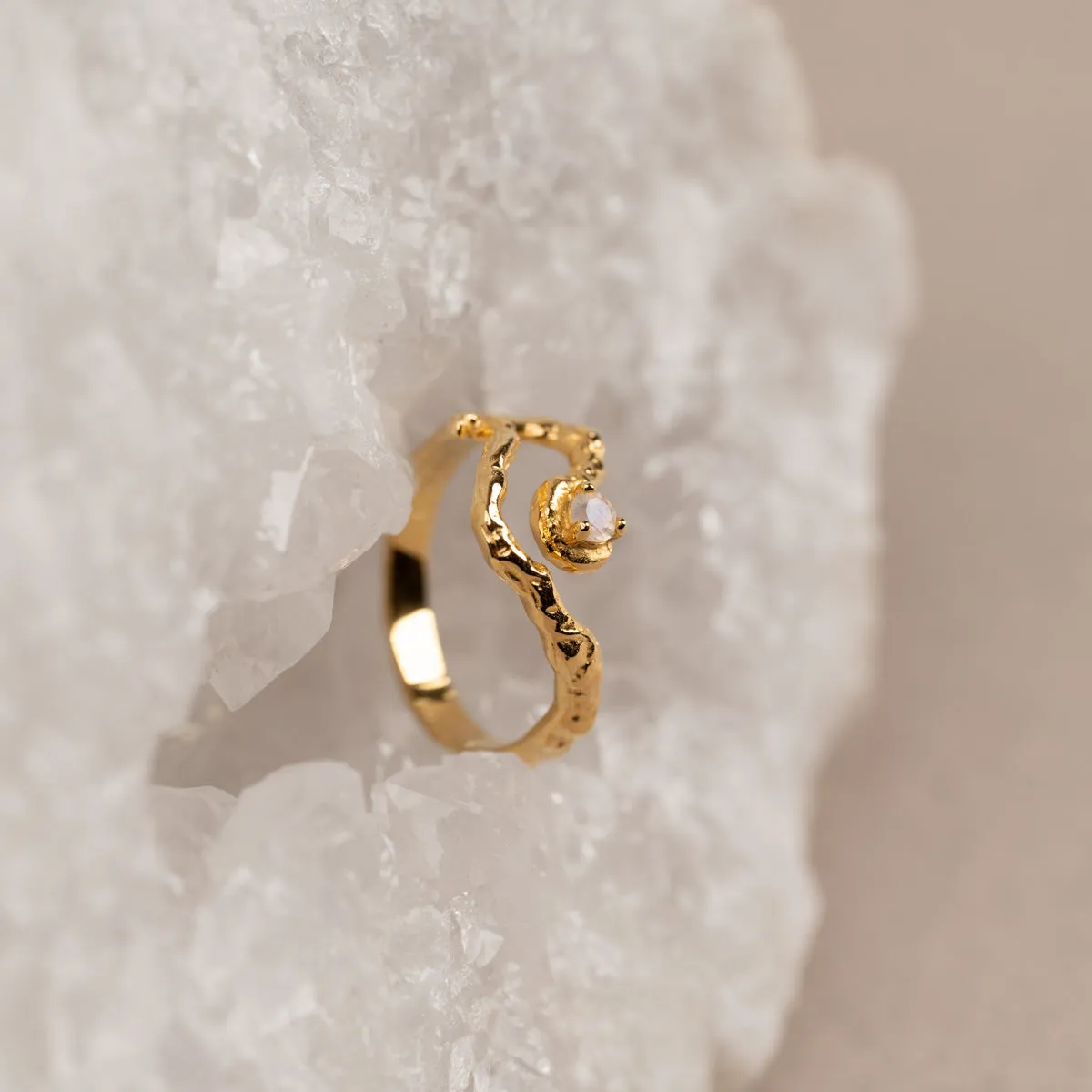 Sisi Copenhagen Emilia Moonstone ring forgyldt månesten