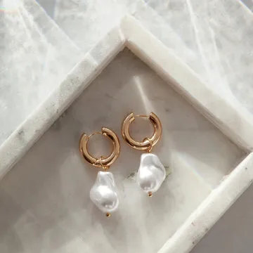 TIMI OF SWEDEN Cora Large Pearl Hoop øreringe guld 40mm