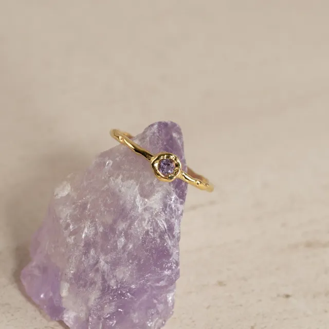 Sisi Copenhagen Selene Purple Amethyst Golden ring lilla