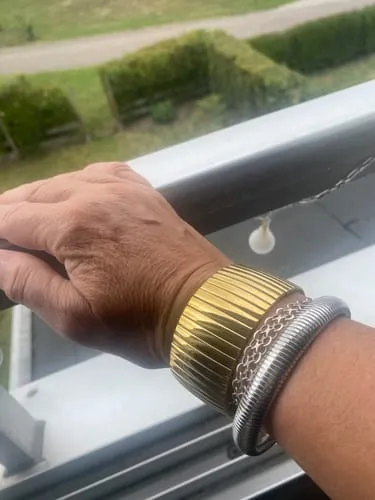 Timi of Sweden Cisi elastisk armbånd guld 28 mm